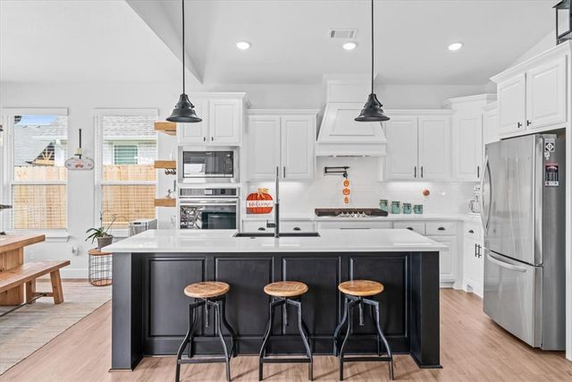 1805 Gaines Street, Pea Ridge, AR 72751