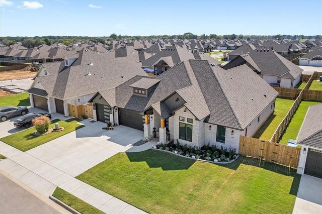 1805 Gaines Street, Pea Ridge, AR 72751