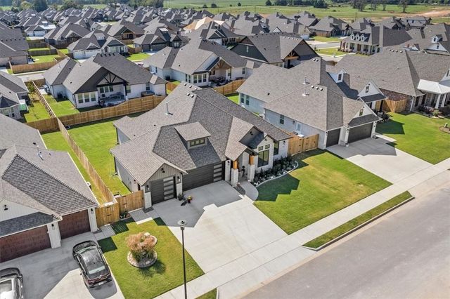 1805 Gaines Street, Pea Ridge, AR 72751