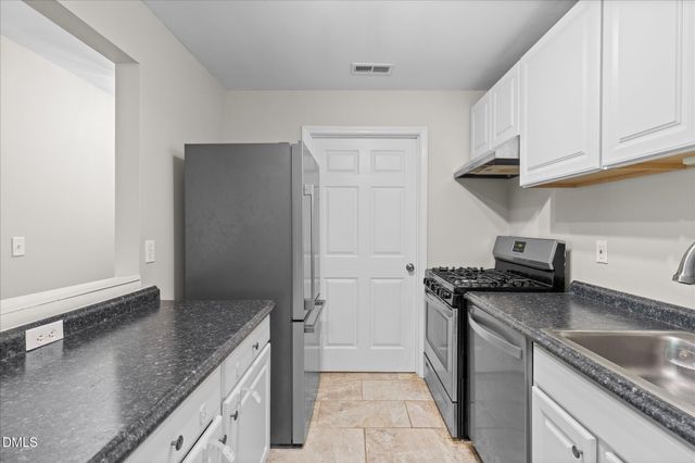 1300 Hillbrow Lane 302, Raleigh, NC 27615