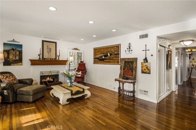 14201 Cameron, North Tustin, CA 92705