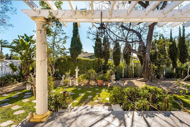 14201 Cameron, North Tustin, CA 92705