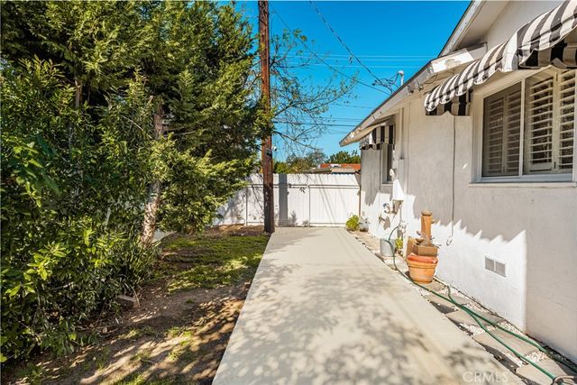14201 Cameron, North Tustin, CA 92705