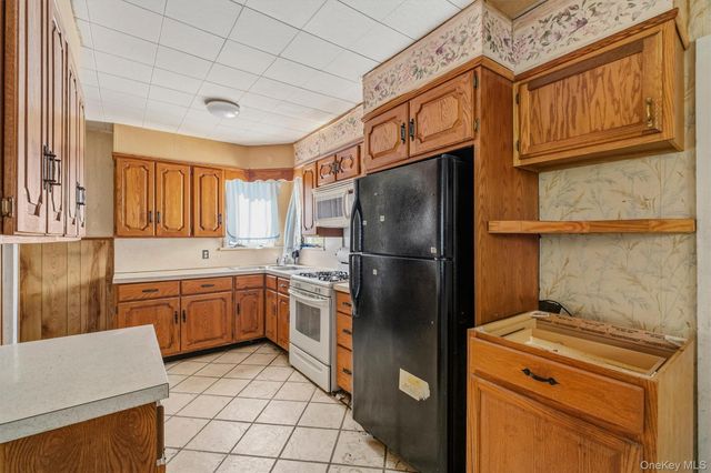 102 Delafield Street, Poughkeepsie, NY 12601