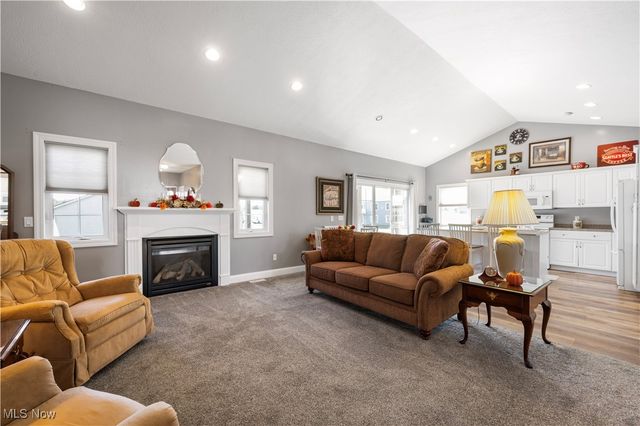 963 Saint Brendan Drive, Canal Fulton, OH 44614