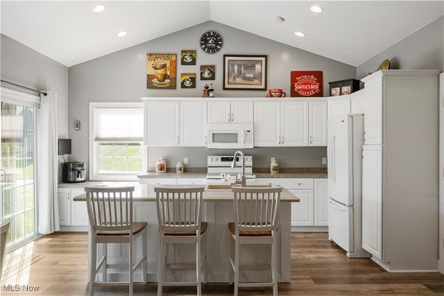 963 Saint Brendan Drive, Canal Fulton, OH 44614