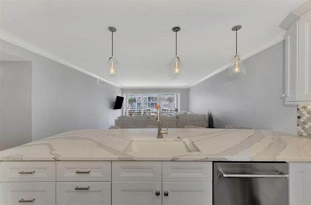 4410 EXETER DRIVE 204, Longboat Key, FL 34228