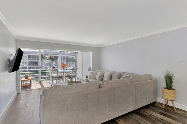 4410 EXETER DRIVE 204, Longboat Key, FL 34228