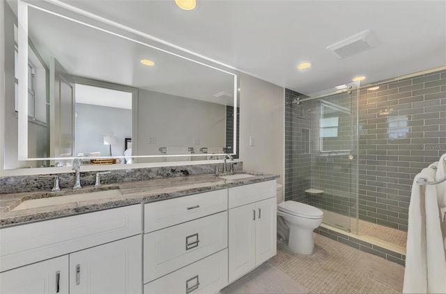 4410 EXETER DRIVE 204, Longboat Key, FL 34228