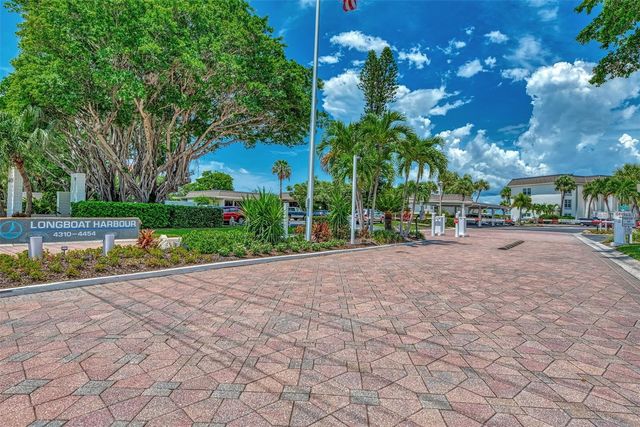 4410 EXETER DRIVE 204, Longboat Key, FL 34228