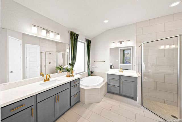 306 Navarro, Boerne, TX 78006