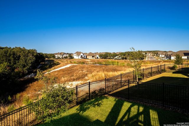 306 Navarro, Boerne, TX 78006