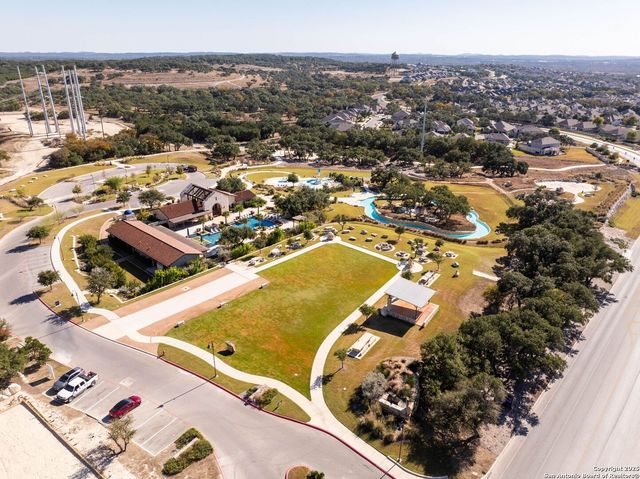 306 Navarro, Boerne, TX 78006