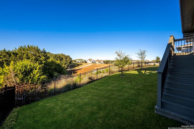 306 Navarro, Boerne, TX 78006