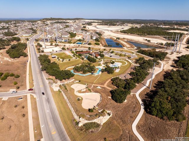 306 Navarro, Boerne, TX 78006