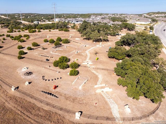 306 Navarro, Boerne, TX 78006