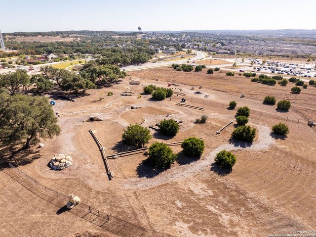 306 Navarro, Boerne, TX 78006