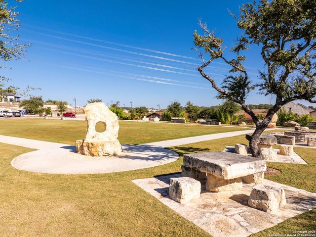 306 Navarro, Boerne, TX 78006