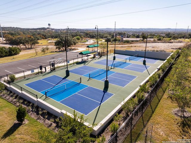 306 Navarro, Boerne, TX 78006