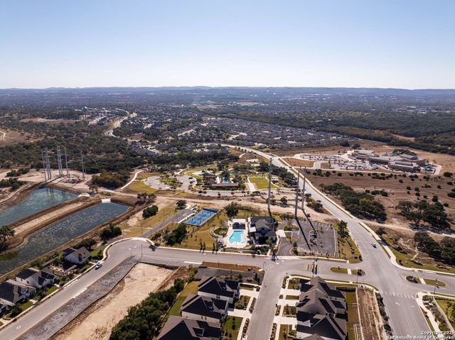 306 Navarro, Boerne, TX 78006