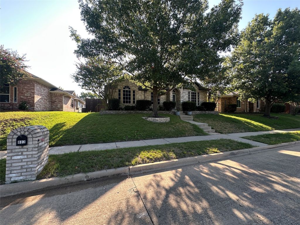 803 Carolyn Lane, Allen, TX 75002