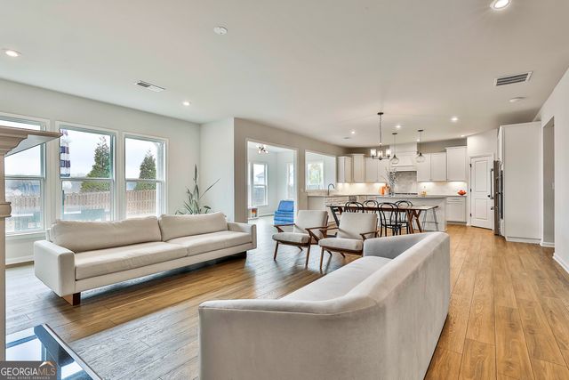 209 Randall Drive, Peachtree City, GA 30269