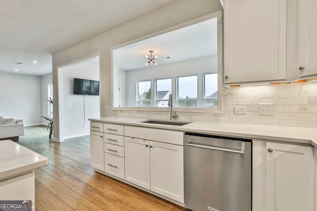 209 Randall Drive, Peachtree City, GA 30269