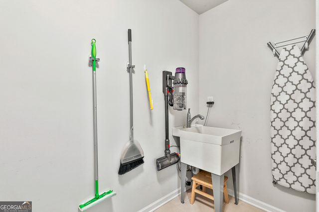 209 Randall Drive, Peachtree City, GA 30269