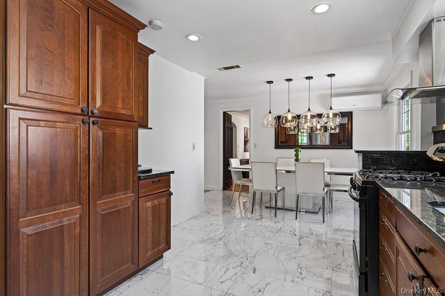 91 Central Parkway, Mount Vernon, NY 10552