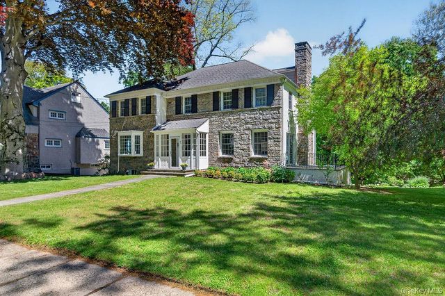 91 Central Parkway, Mount Vernon, NY 10552