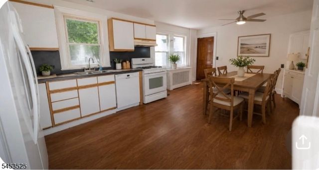 288 Paterson Ave, Little Falls Twp., NJ 07424