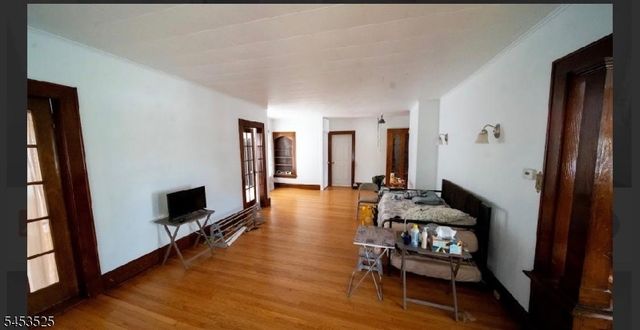 288 Paterson Ave, Little Falls Twp., NJ 07424