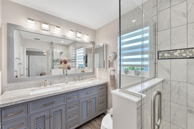 5400 GULF DRIVE 32, Holmes Beach, FL 34217