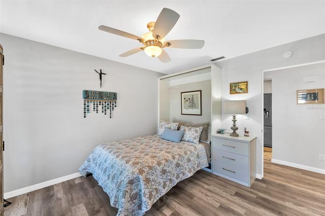 5400 GULF DRIVE 32, Holmes Beach, FL 34217