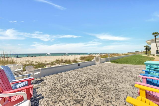 5400 GULF DRIVE 32, Holmes Beach, FL 34217