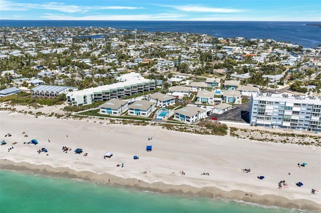 5400 GULF DRIVE 32, Holmes Beach, FL 34217