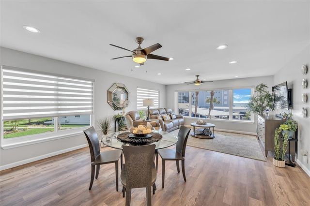 5400 GULF DRIVE 32, Holmes Beach, FL 34217