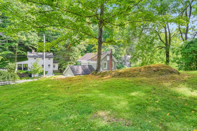 568 Hickory Bush Road, Kingston, NY 12401