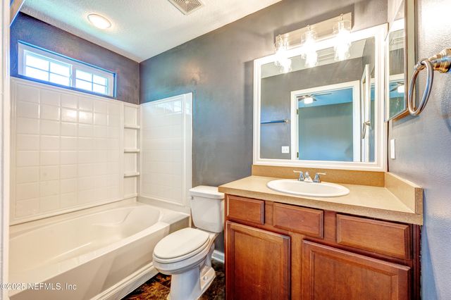 1509 BISCAYNE BAY Drive, Jacksonville, FL 32218
