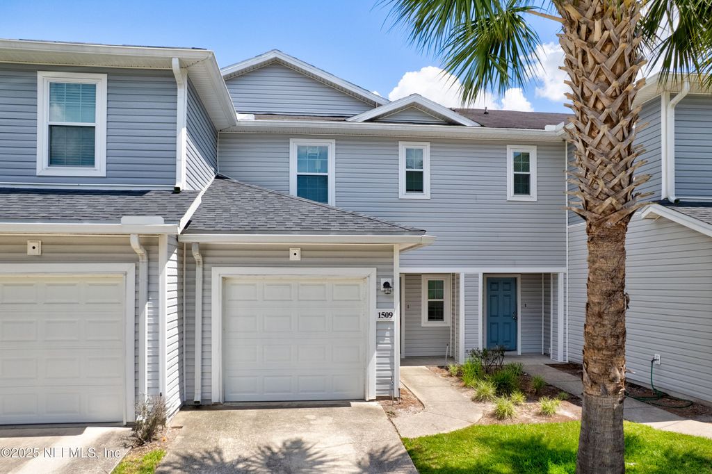 1509 BISCAYNE BAY Drive, Jacksonville, FL 32218