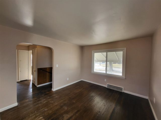 1593 Lejeune, Lincoln Park, MI 48146