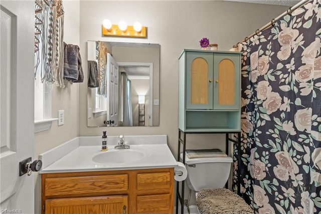 5 Hamilton Court, Thomasville, NC 27360