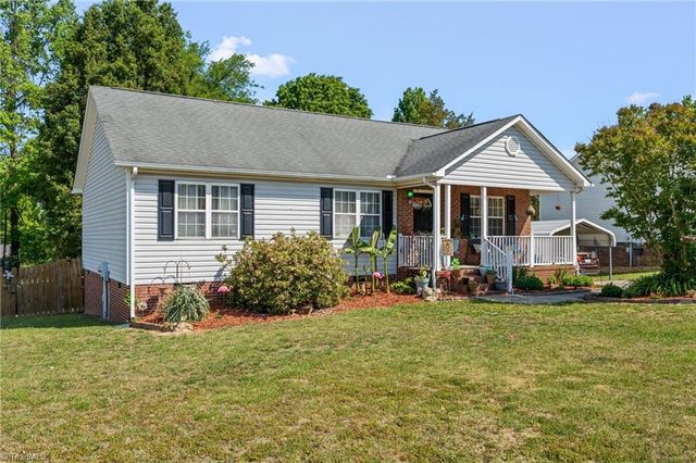 5 Hamilton Court, Thomasville, NC 27360