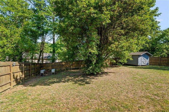 5 Hamilton Court, Thomasville, NC 27360