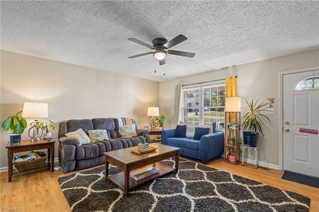 5 Hamilton Court, Thomasville, NC 27360
