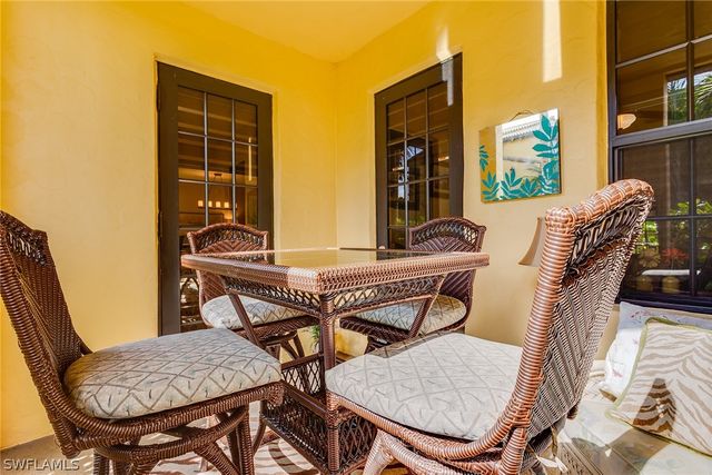 9088 Chula Vista ST 108-3, Naples, FL 34113