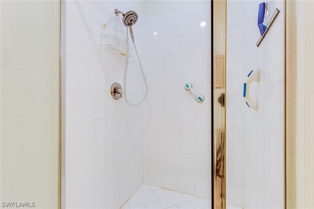 9088 Chula Vista ST 108-3, Naples, FL 34113