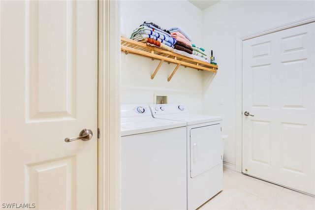 9088 Chula Vista ST 108-3, Naples, FL 34113