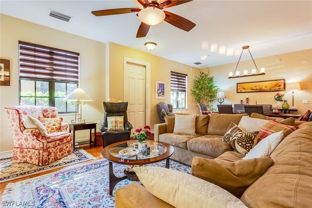 9088 Chula Vista ST 108-3, Naples, FL 34113