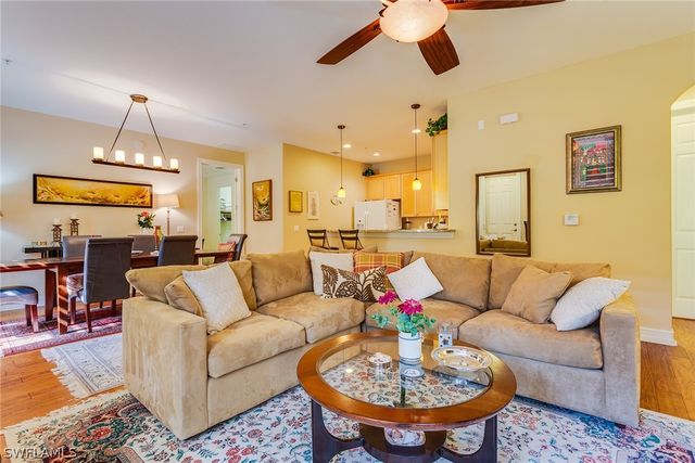 9088 Chula Vista ST 108-3, Naples, FL 34113